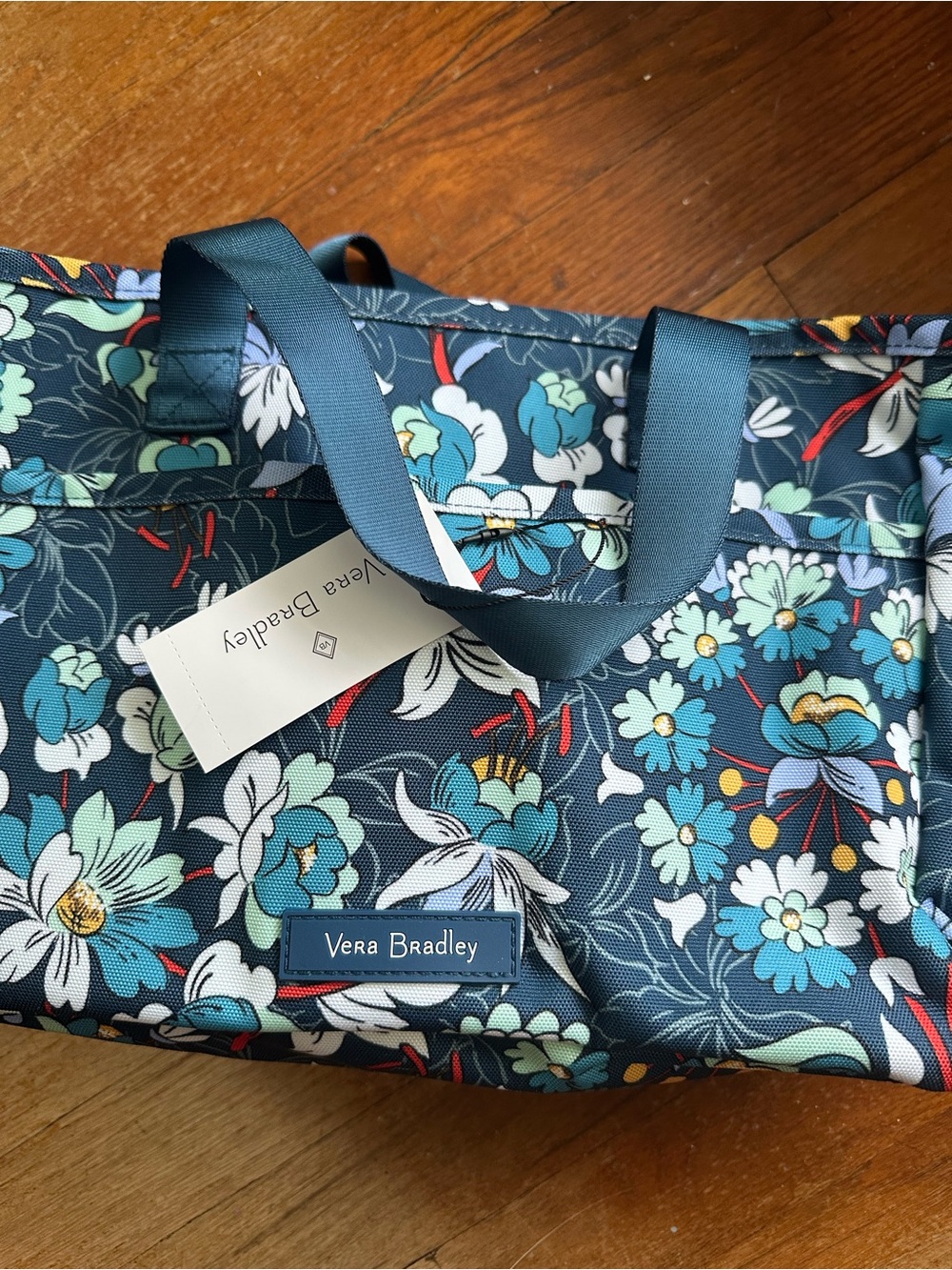 Vera Bradley lighten up everything organizer